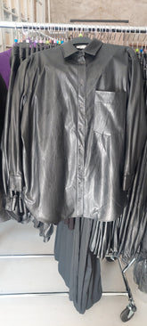 Que Imiteret Skind Skjorte Sort